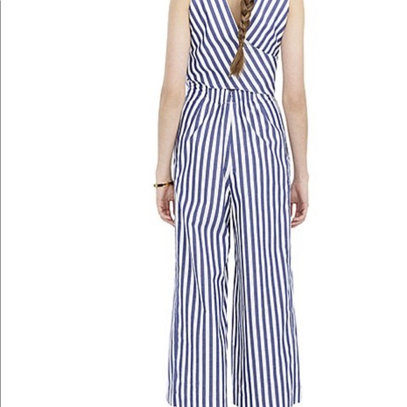 J. Crew ✨NWTs✨ Lighthouse Stripe  Poplin V-Neck - Picture 3 of 11